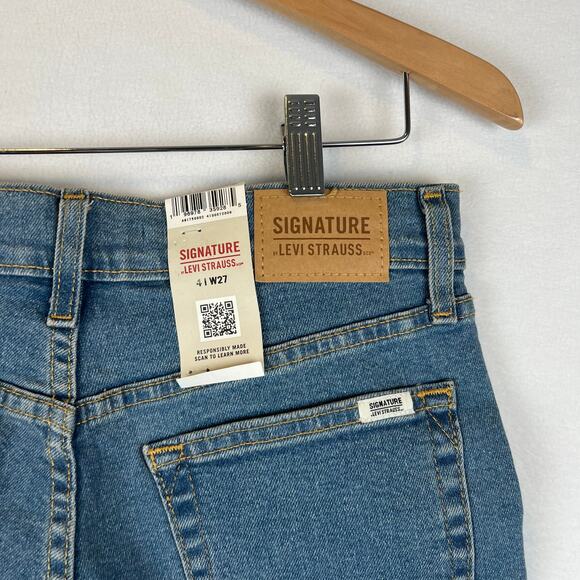 NWT Signature Levis Womens 4 27 Blue High Rise Flare Stretch Dark Denim - Picture 4 of 11